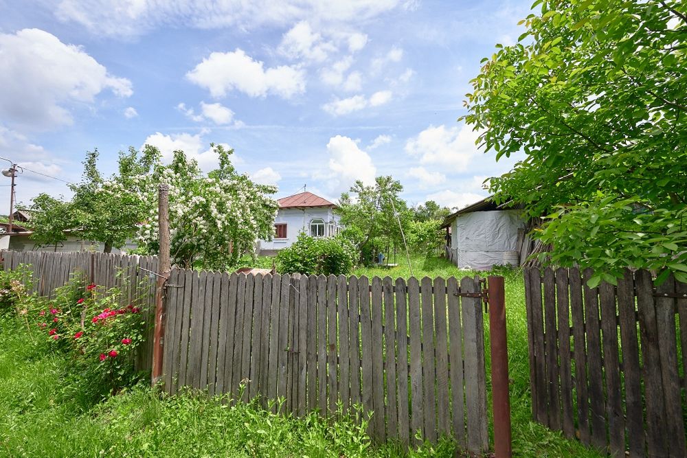 De vânzare – Casa în satul Măgura, comuna Hulubești, județul Dâmbovița