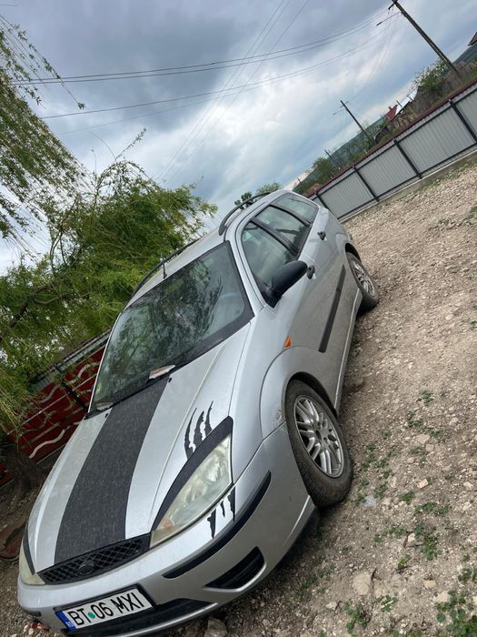 De vânzare 2 autoturisme marca Ford , la super preț.