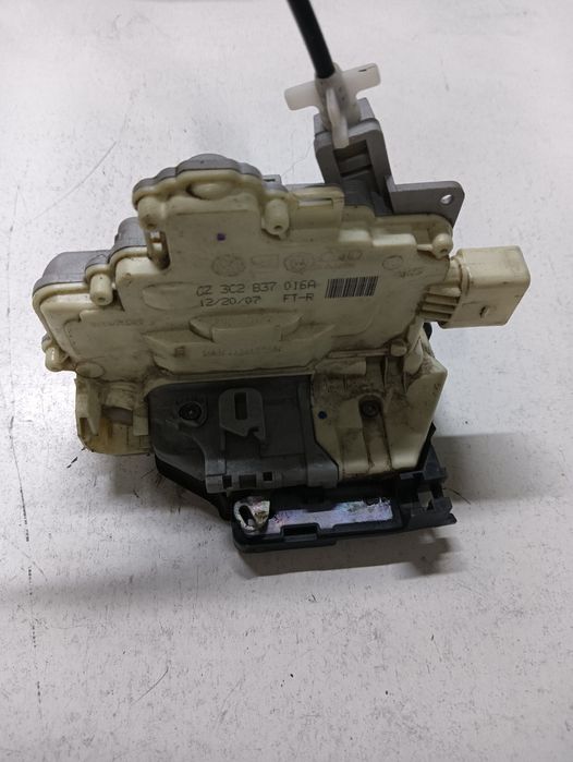 Broasca Usa Dreapta Fata Volkswagen Tiguan 5N_ 2007 - > 3C2837016A