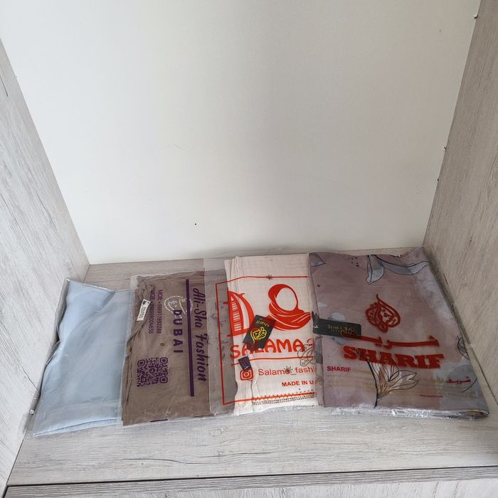 Платки и шарфы новые