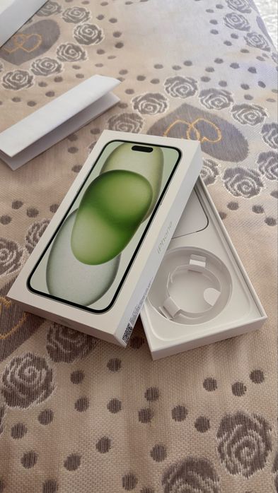 Продается Iphone 15 Plus 128 Gb