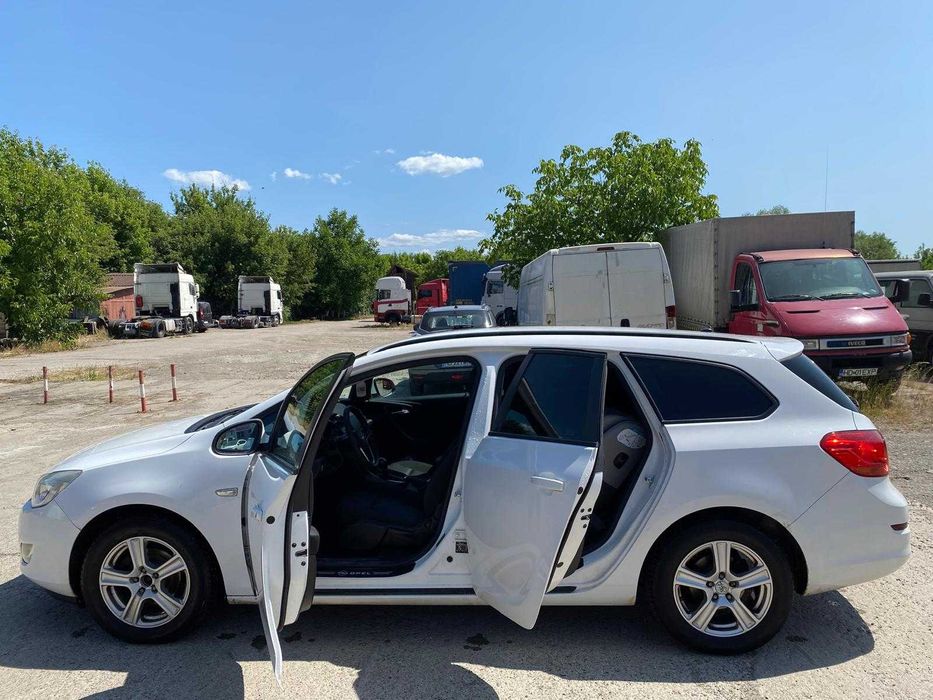 Opel Astra J 1.3 CDTI – 2011 – Foarte Economică – 2.999€