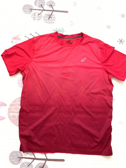 Спортен екип ASICS