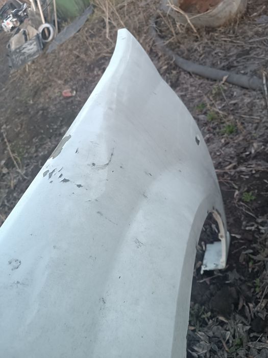 Два крыла левых на лада Ларгус 2017 год