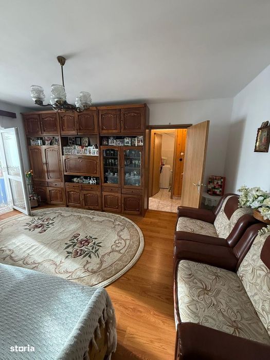 Apartament cu 2 camere semidecomandate, Zamca