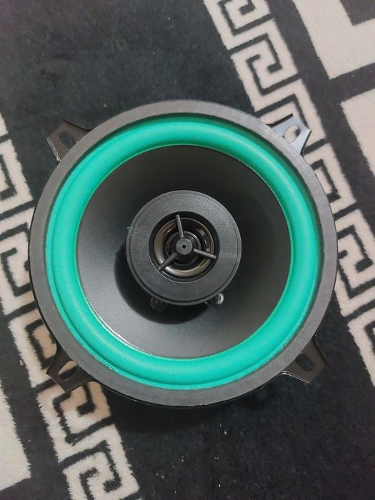 Vând boxe auto ROBDSTAR
