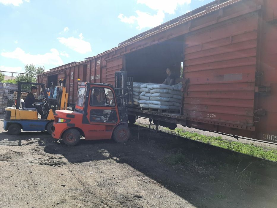 Продаю  жамбылцемент, балласт, песок, отсев, щеб.