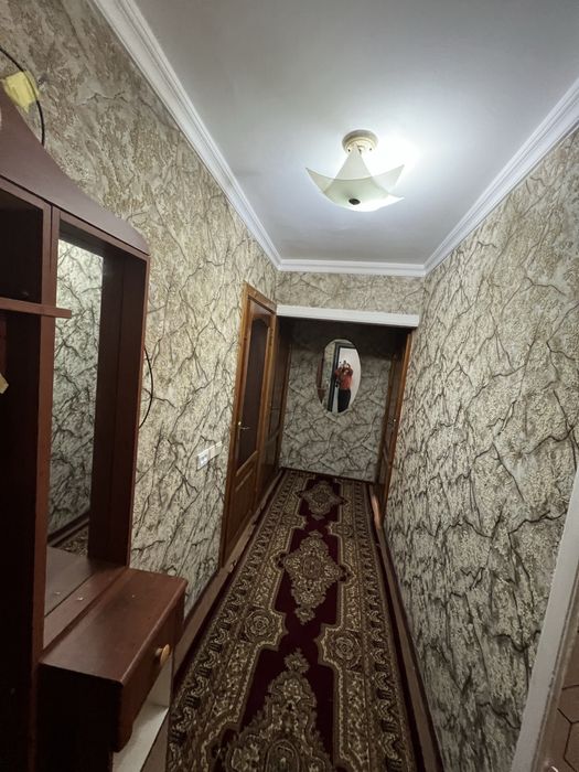 Mekrarayon bozorcha yonida turt hona uchinchi qavat