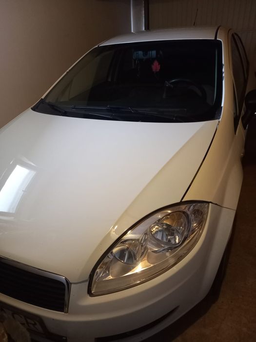 Vând FIAT Linea 2013
