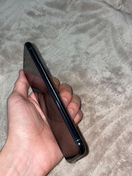 Продам iPhone 11pro