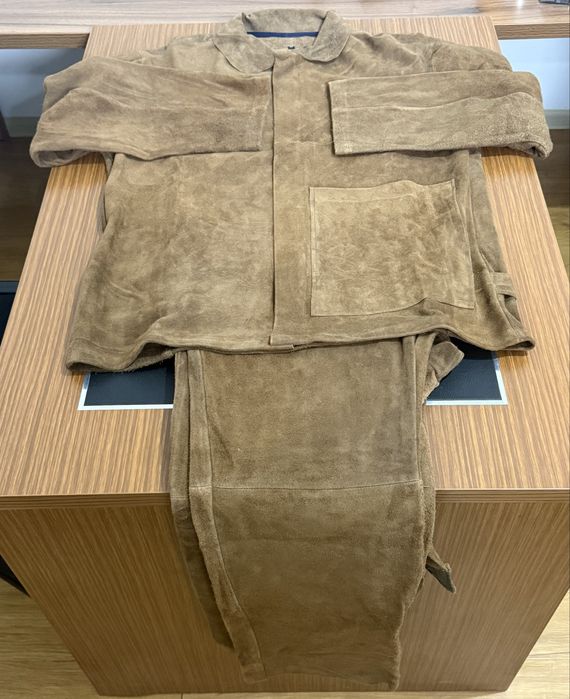 Продам Спец Одежда для Сваршиков натурлный кожа