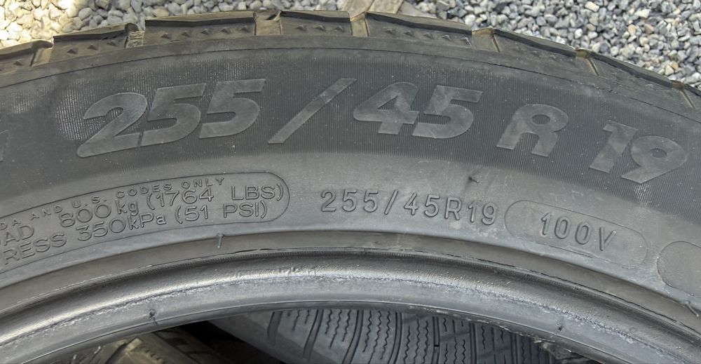 4бр 255/45/19 на 6,3мм с 22дот Мишелин