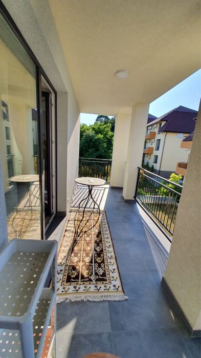 Apartament 2 camere de închiriat – Calea Turzii, 50 mp, terasă, parcare subterană – 600 €/lună