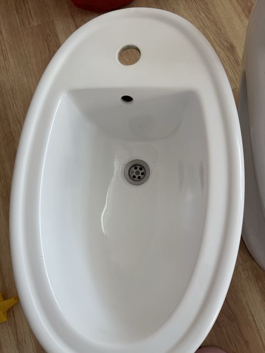 Продам биде 5000 тенге