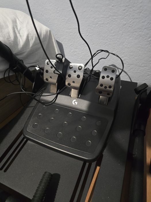 Logitech G923 + стойка