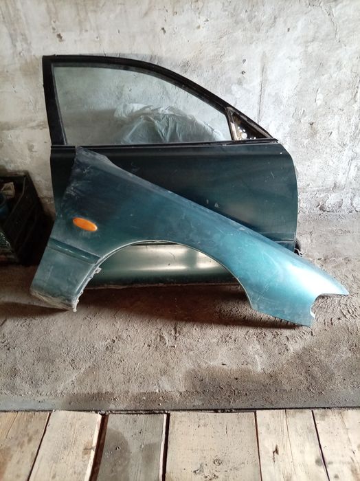 Запчасти на мазда Кронос