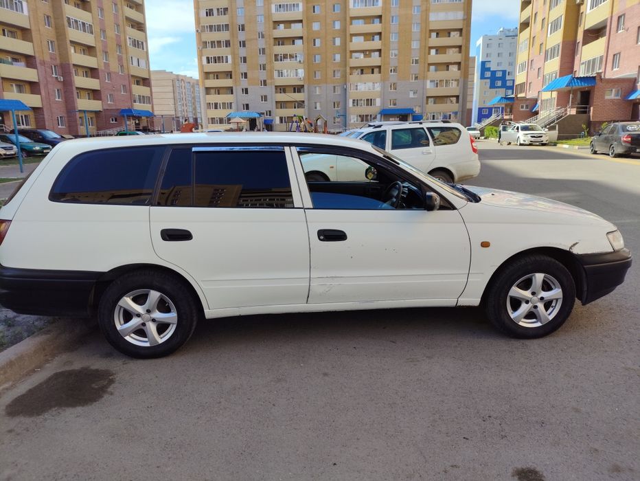 Toyota caldina 1996 год