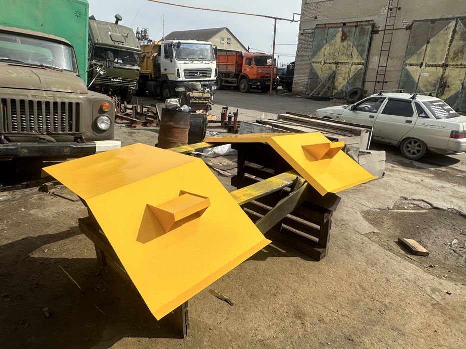 Крылья бампера К-700