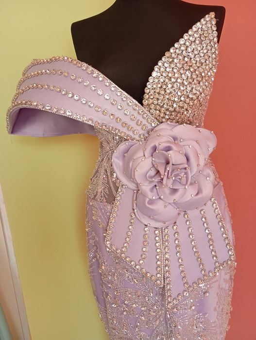 Официална рокля косовска