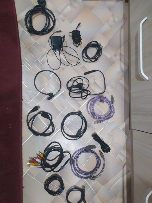 Кабель и зарядка продам