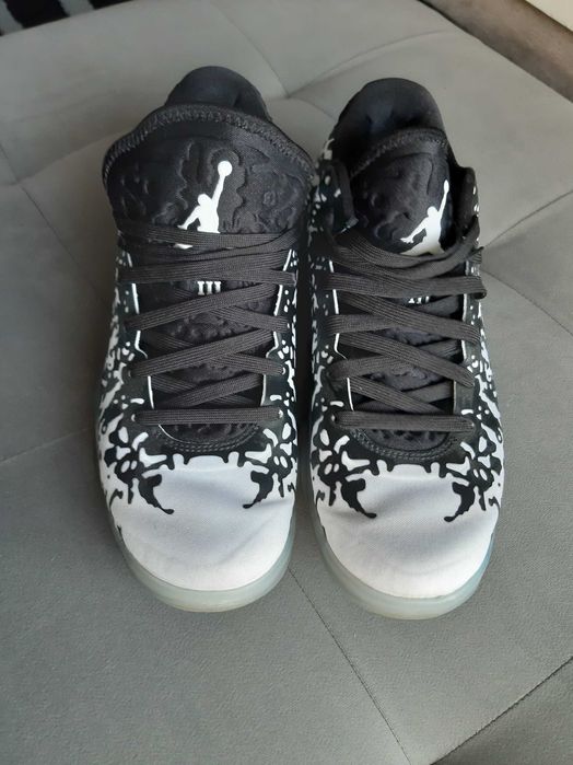 Маратонки Nike ZION 3 Jordan