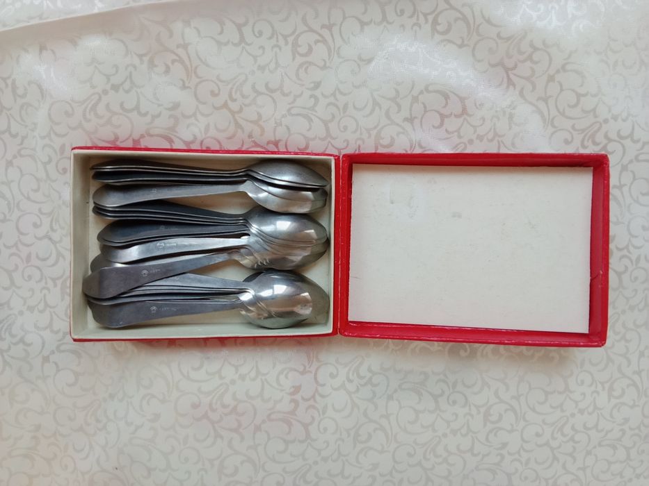 Ложки , вилки , ножи  СССР ( мельхиор , нержавеющая сталь )
