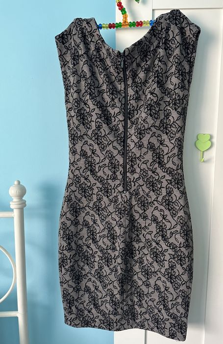 Рокля Zara къса