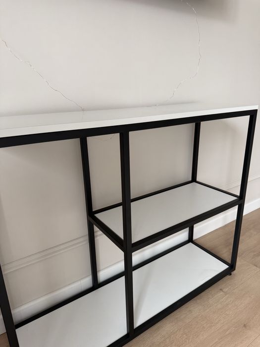 консоль/полка для гостинной