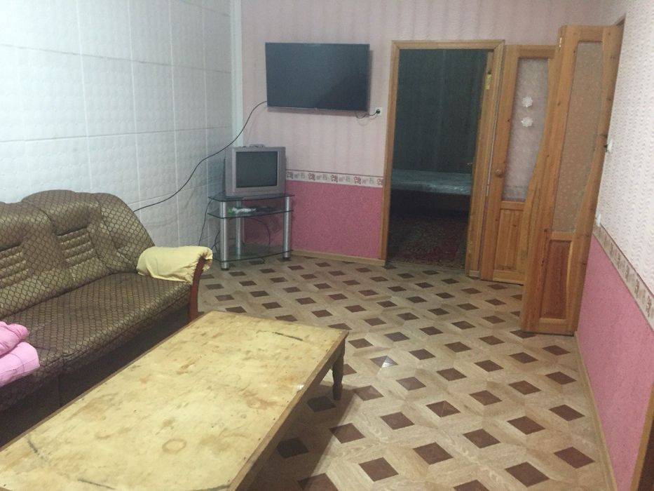 Chilonzor 13 kvartal 3 xonali kvartira 1 etaj Sotiladi