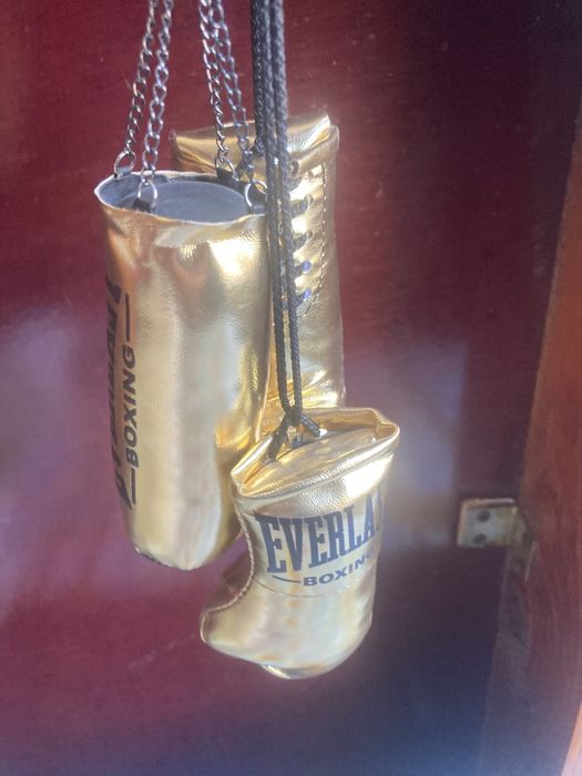 Продам сувенир ценителям