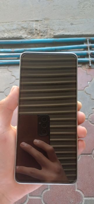 Poco X6 Pro в хорошем состоянии