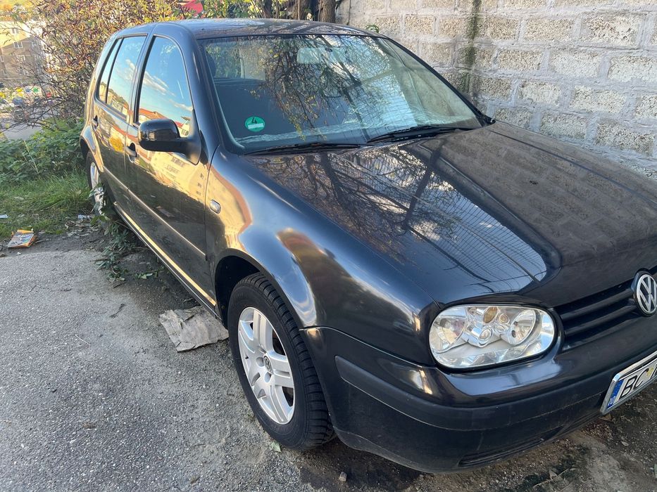 Volkswagen Golf Volkswagen Golf 4 – 1.6 Benzină, 77 kW (105 CP), 2001