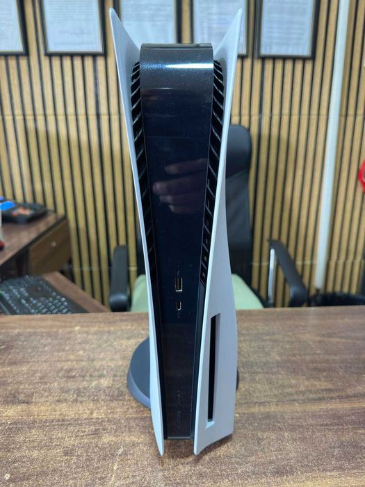 Sony PlayStation 5 (PS5) 1TB Disk Edition