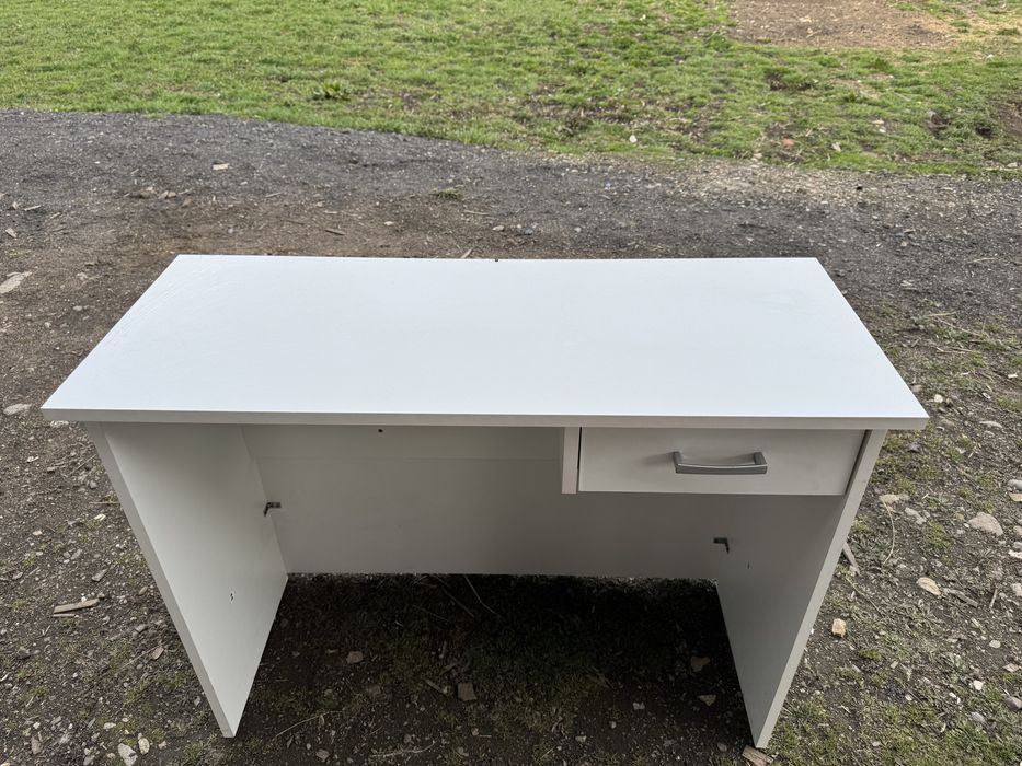 Birou cu un singur sertar