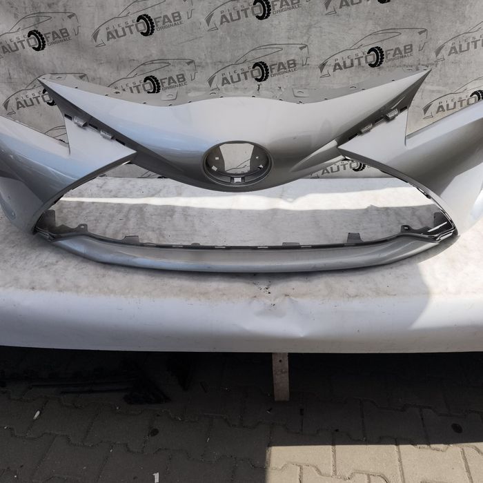 Bara fata Toyota Yaris Facelift an 2017-2018-2019-2020