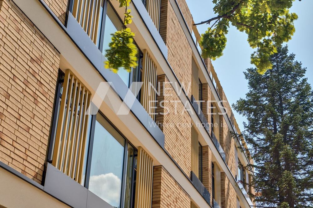 Продава се Двустаен апартамент в София, Бояна - 85 кв.м за 2005 €/кв.м - Снимка #2