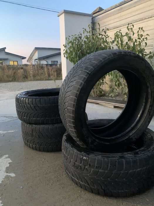 Cauciucuri Bridgestone Iarna