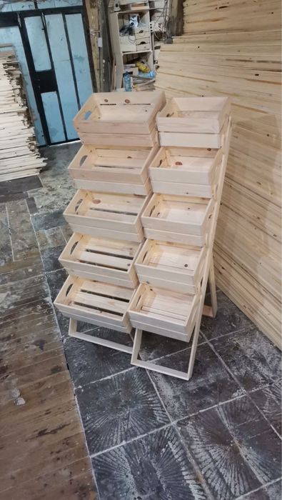 Дървени стелажи за плод и зеленчук