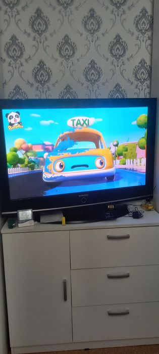 Продам телевизор самсунг