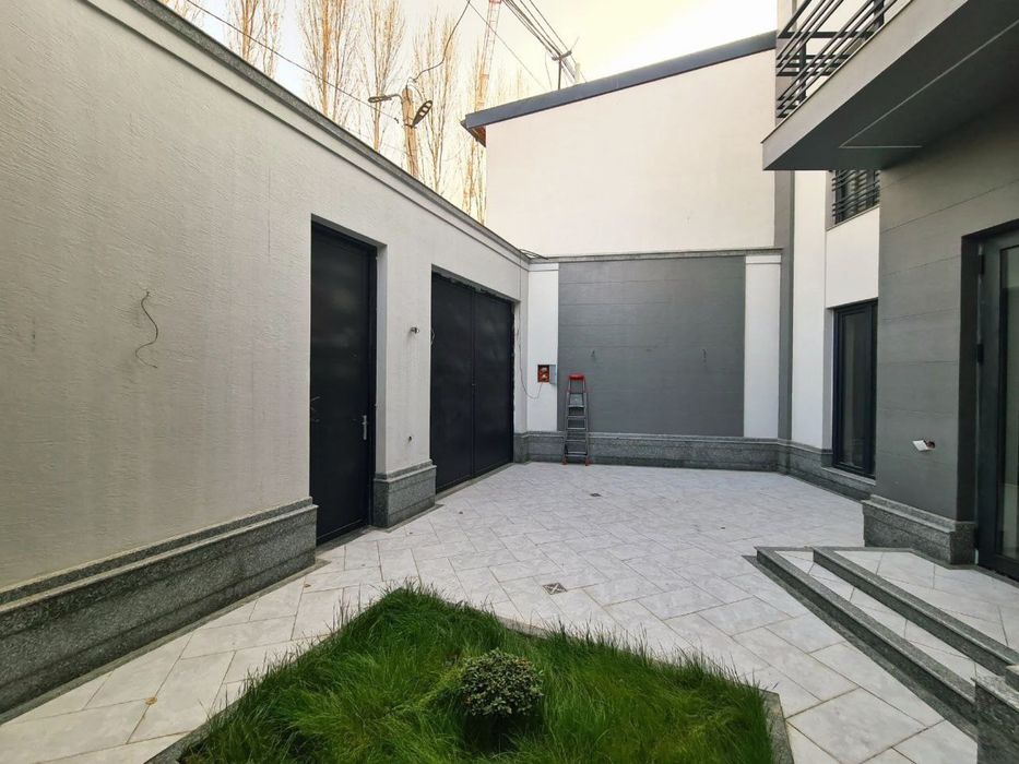 Продаётся дом.Мирзо Улугбекский район. Ботанический сад.