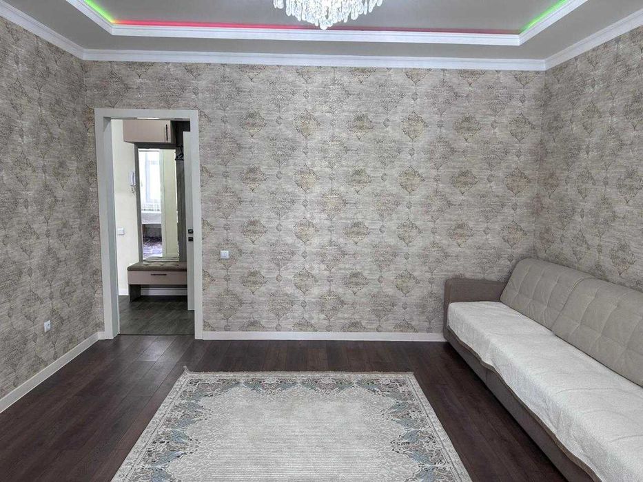 Продам евро 2х ком в центре