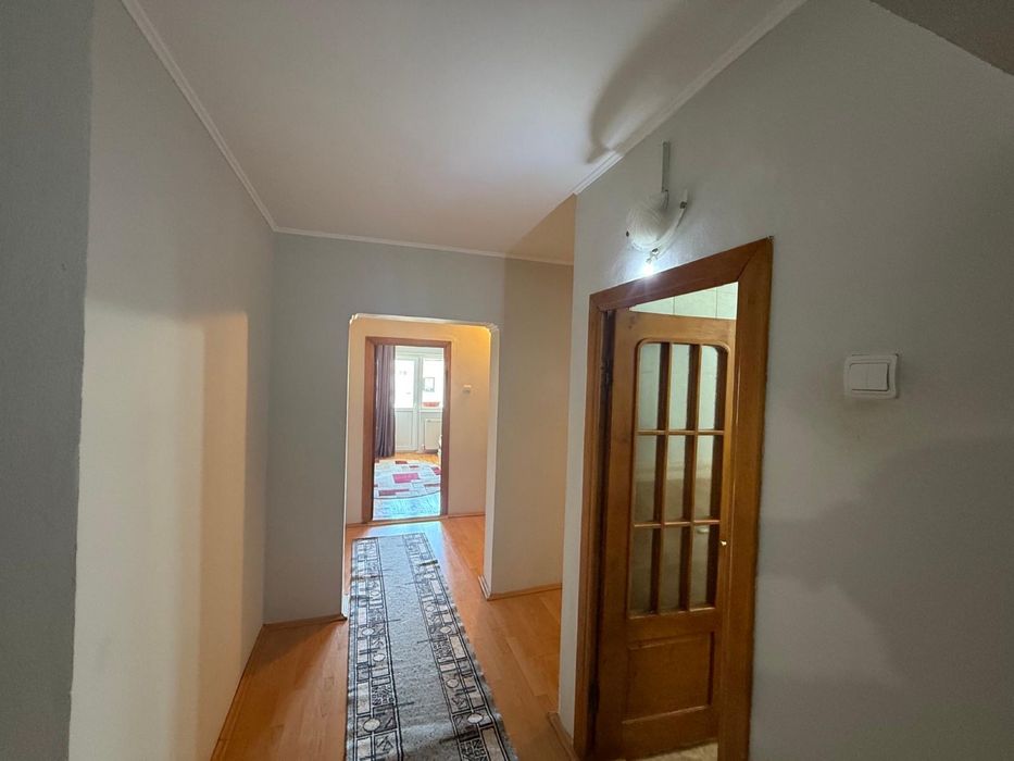 Apartament 3 camere , zona Romarta