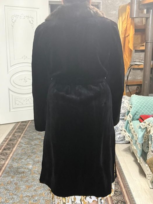 Продам норковую шубу