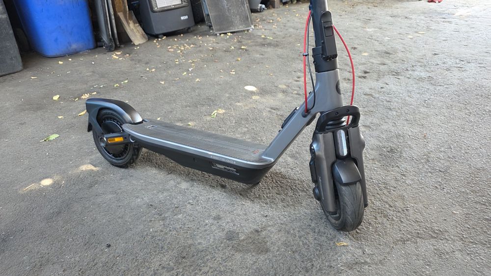 Vand trotineta electrica segway F3 Pro impecabila