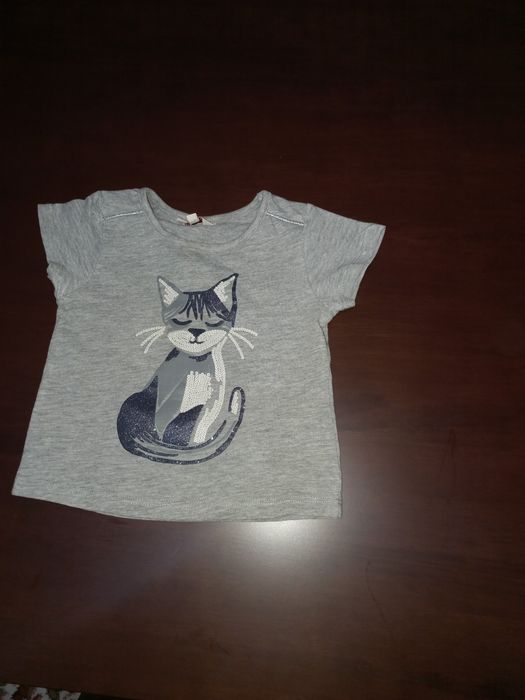 Продаю одежду на девочку новое