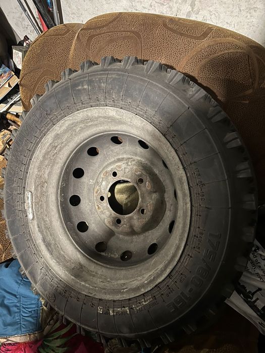 Продам колёса от нивы