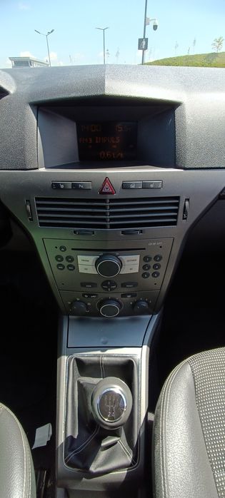 Opel Astra H 1.6 benzinã