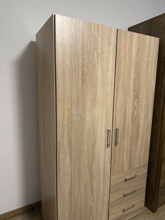Vand Dulap :inaltime 180cm  latime 100cm
