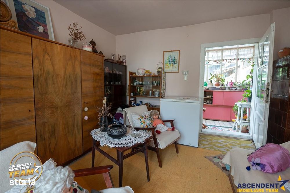 Casa traditionala, cu teren pretios de 534 mp, Targu Secuiesc