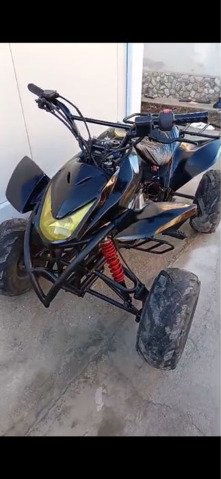 Vand atv de 107 pretul e fix